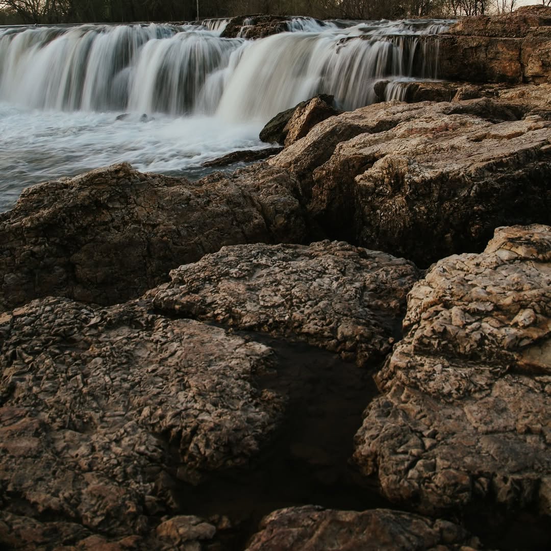 Grand Waterfall Joplin Mo image